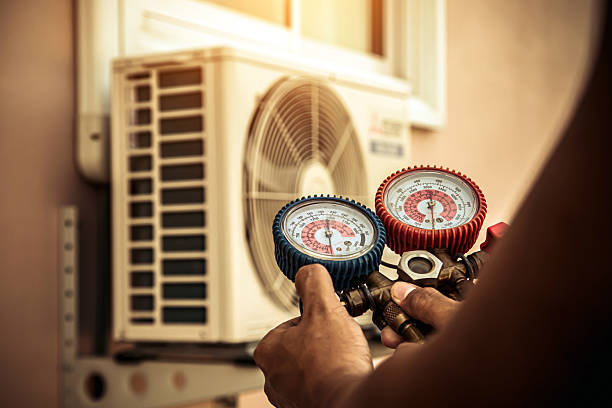 Professional Ac Installation technician working in Fort Lawn, SC